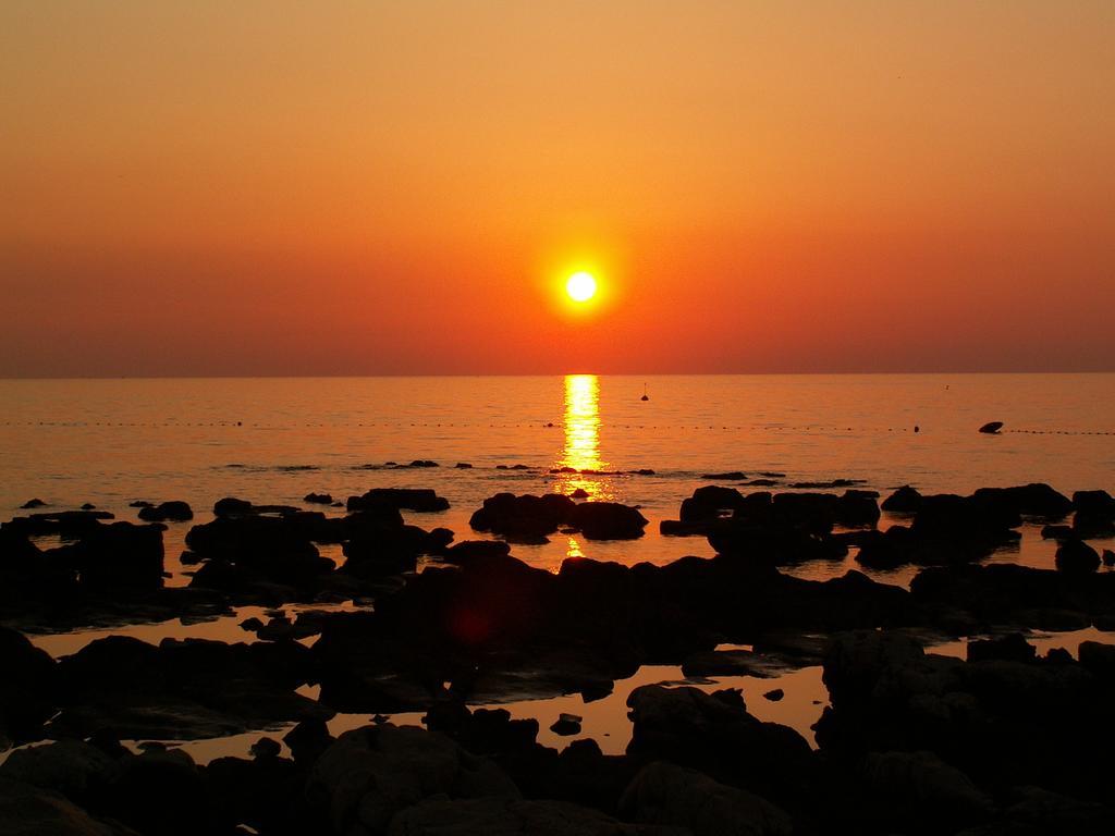 Apartments Sunset Colours Umag Rozac المظهر الخارجي الصورة